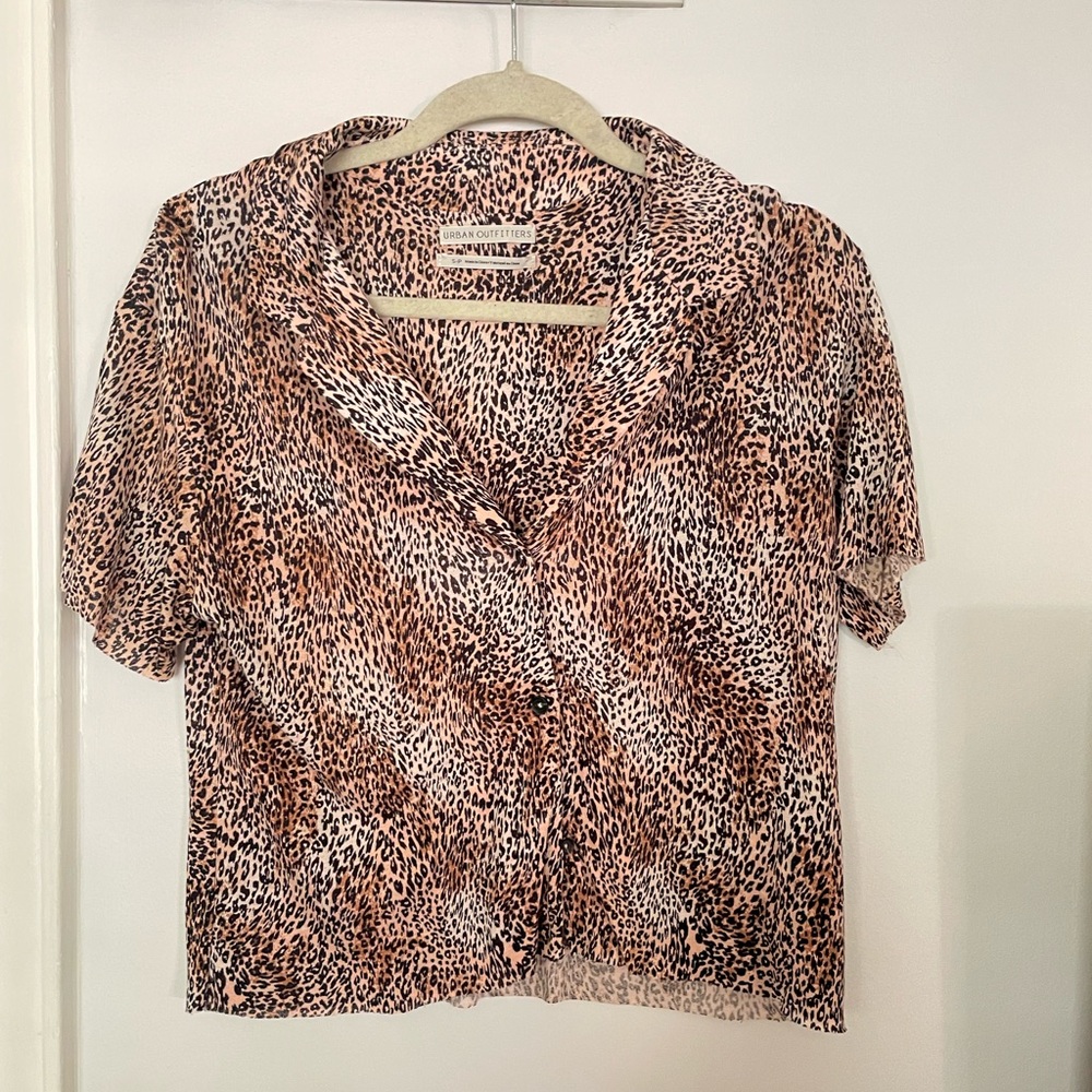 Urban outfitters cheetah button up! Size small